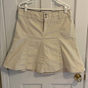 Athleta Beige corduroy Skirt size 12 like new condition